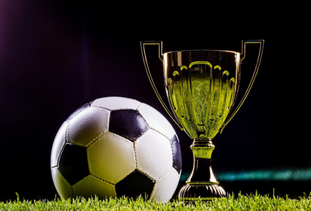 罗马诺：卜拉欣-迪亚斯在周末接受检查，皇马将评估伤情